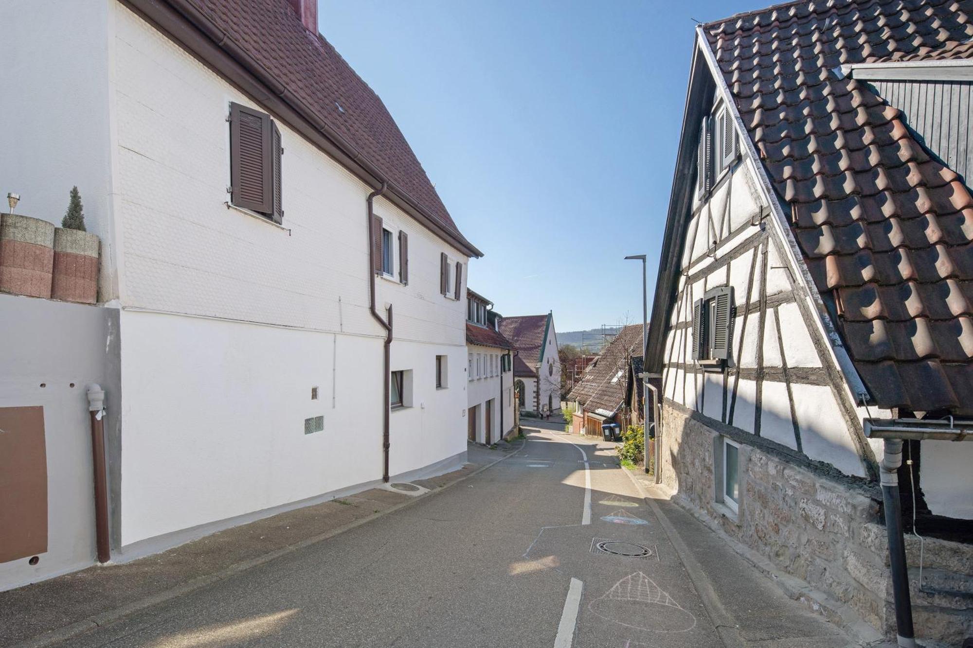 Apartmenthaus Ferienwohnungen Sila Weinstadt Exterior foto