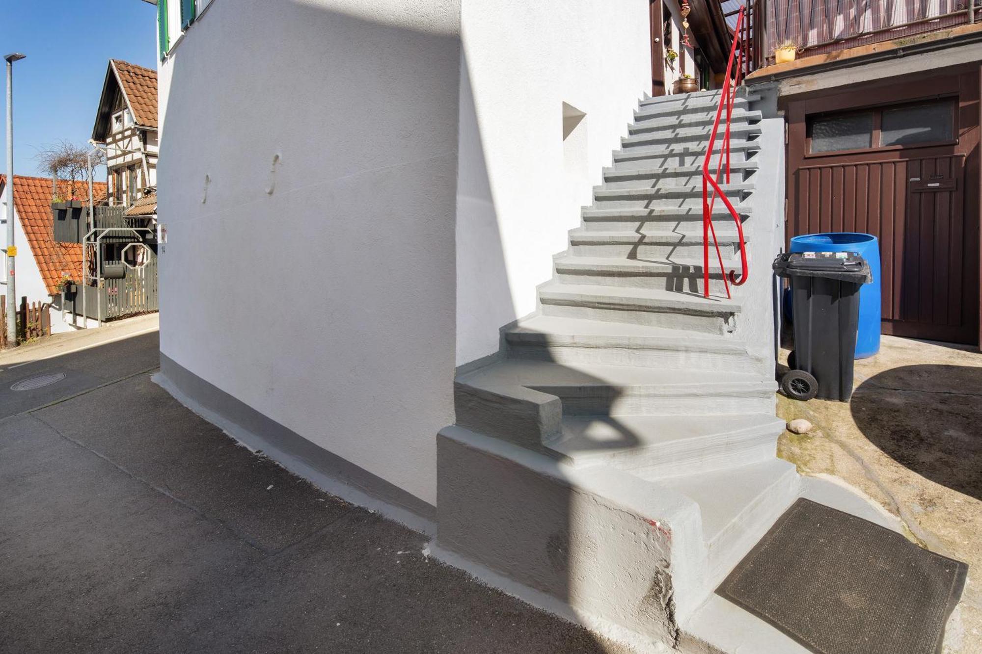 Apartmenthaus Ferienwohnungen Sila Weinstadt Exterior foto