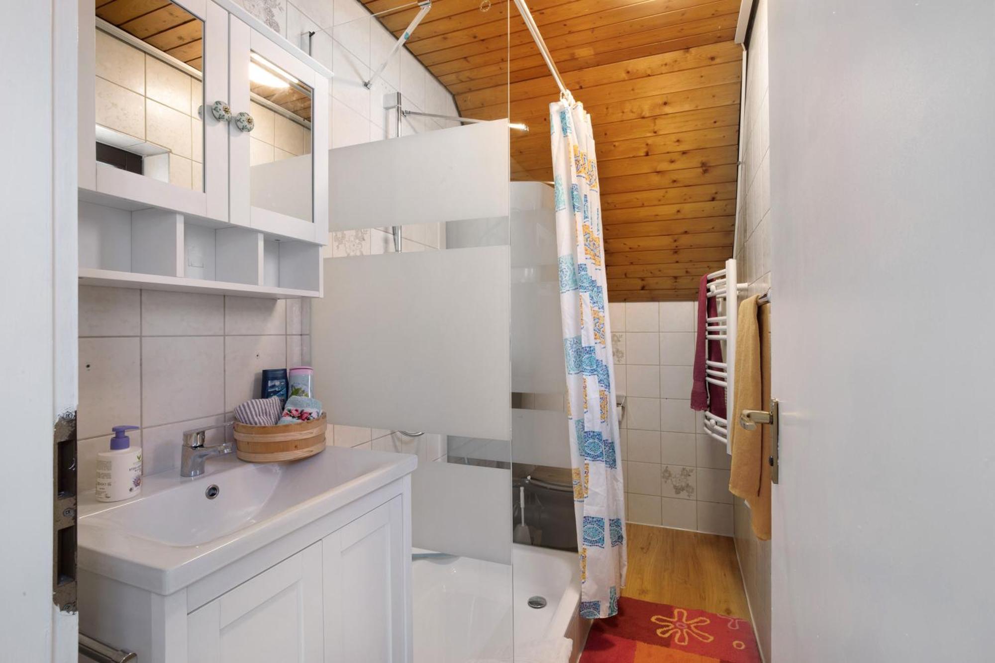 Apartmenthaus Ferienwohnungen Sila Weinstadt Exterior foto